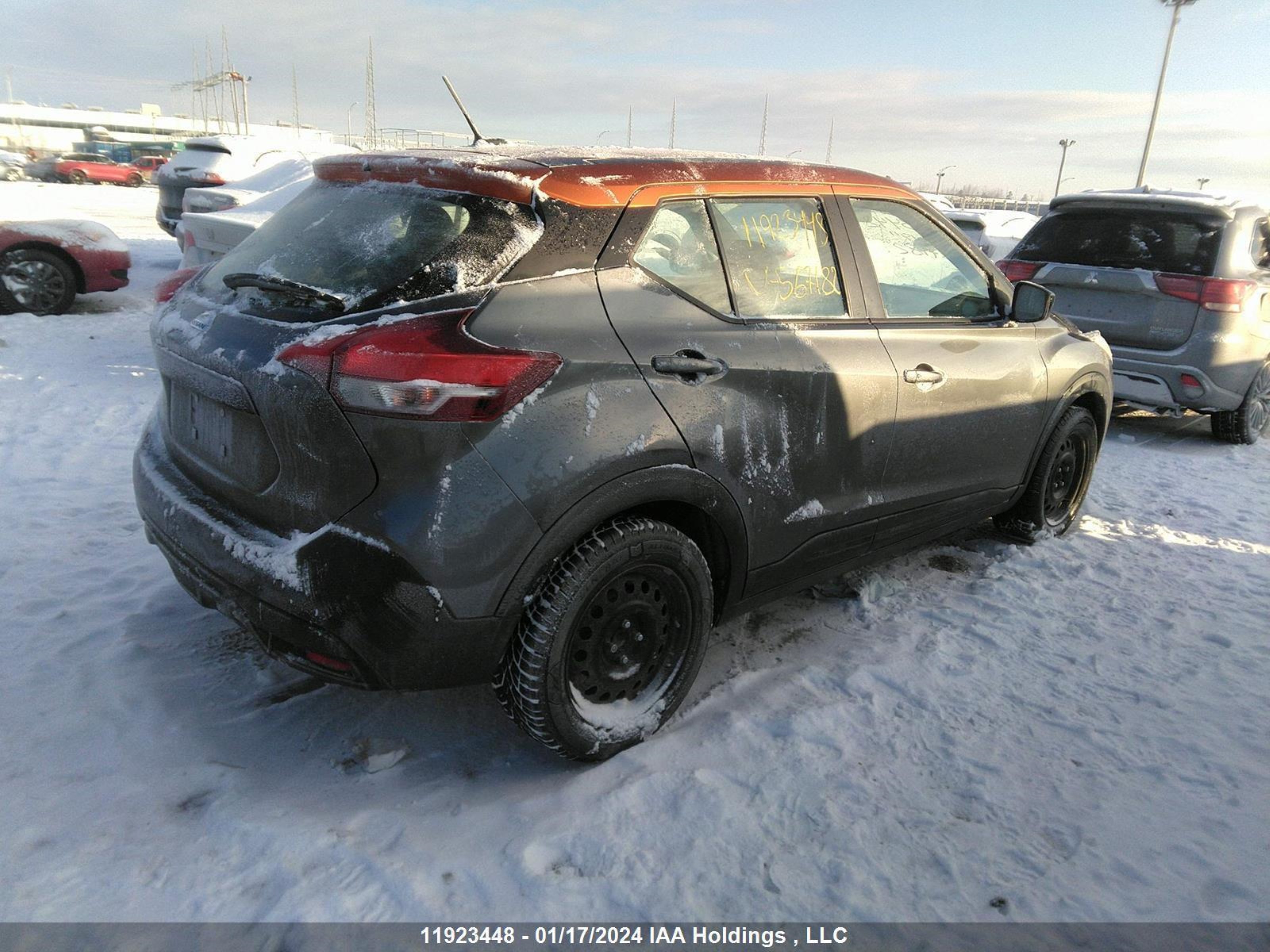 Photo 4 VIN: 3N1CP5CU8KL567182 - NISSAN KICKS 