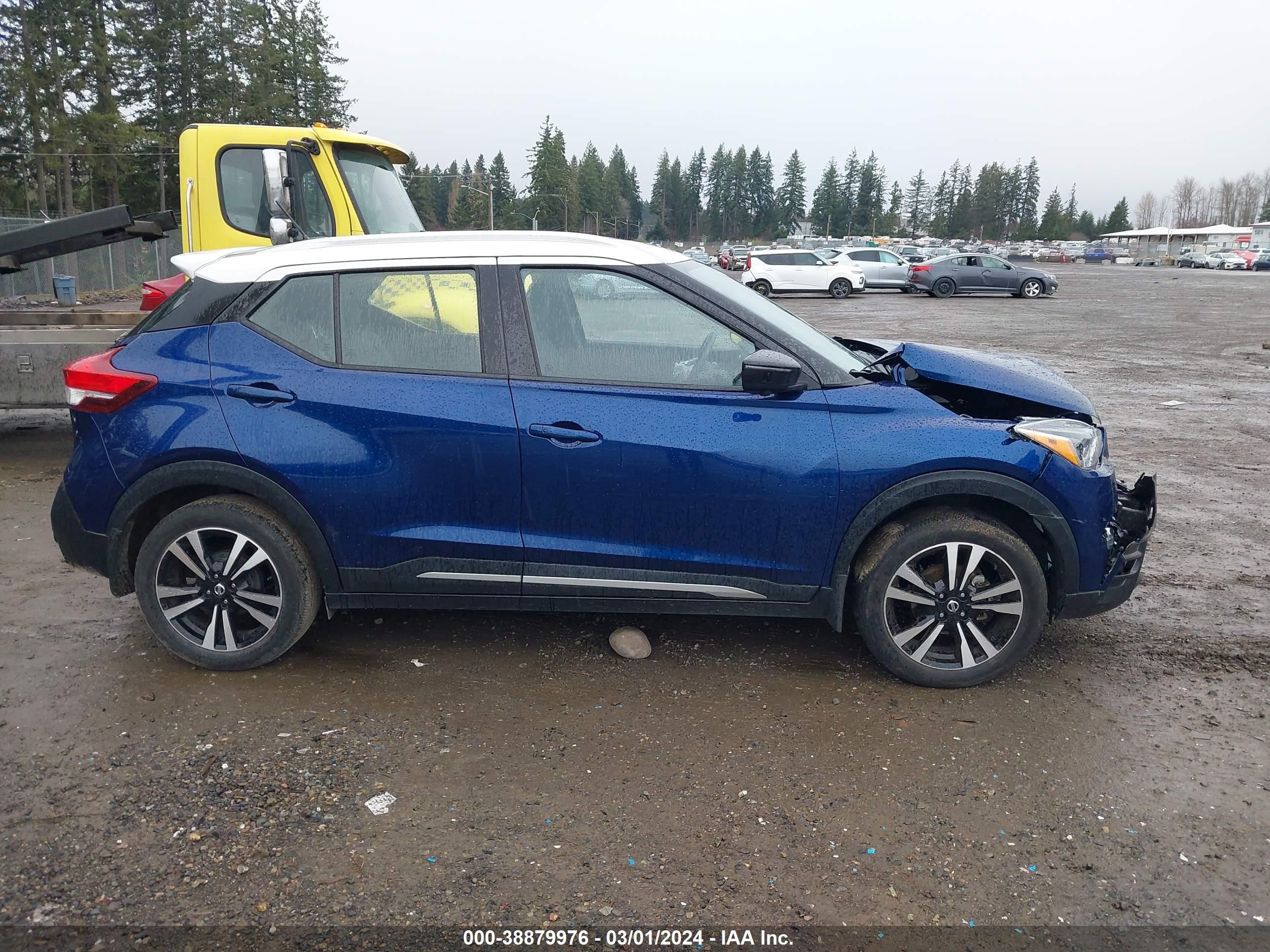 Photo 12 VIN: 3N1CP5CU9JL506101 - NISSAN KICKS 