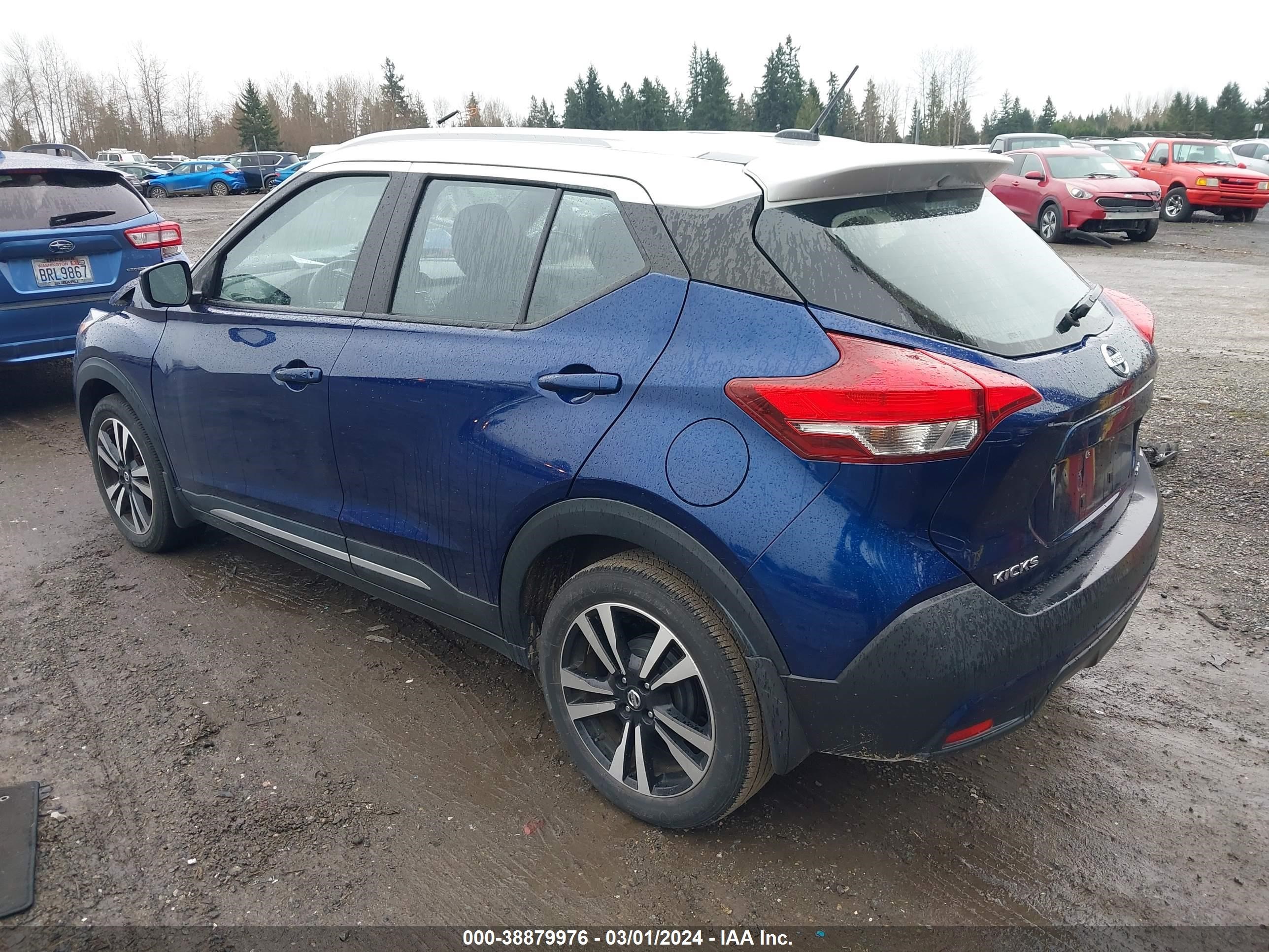 Photo 2 VIN: 3N1CP5CU9JL506101 - NISSAN KICKS 