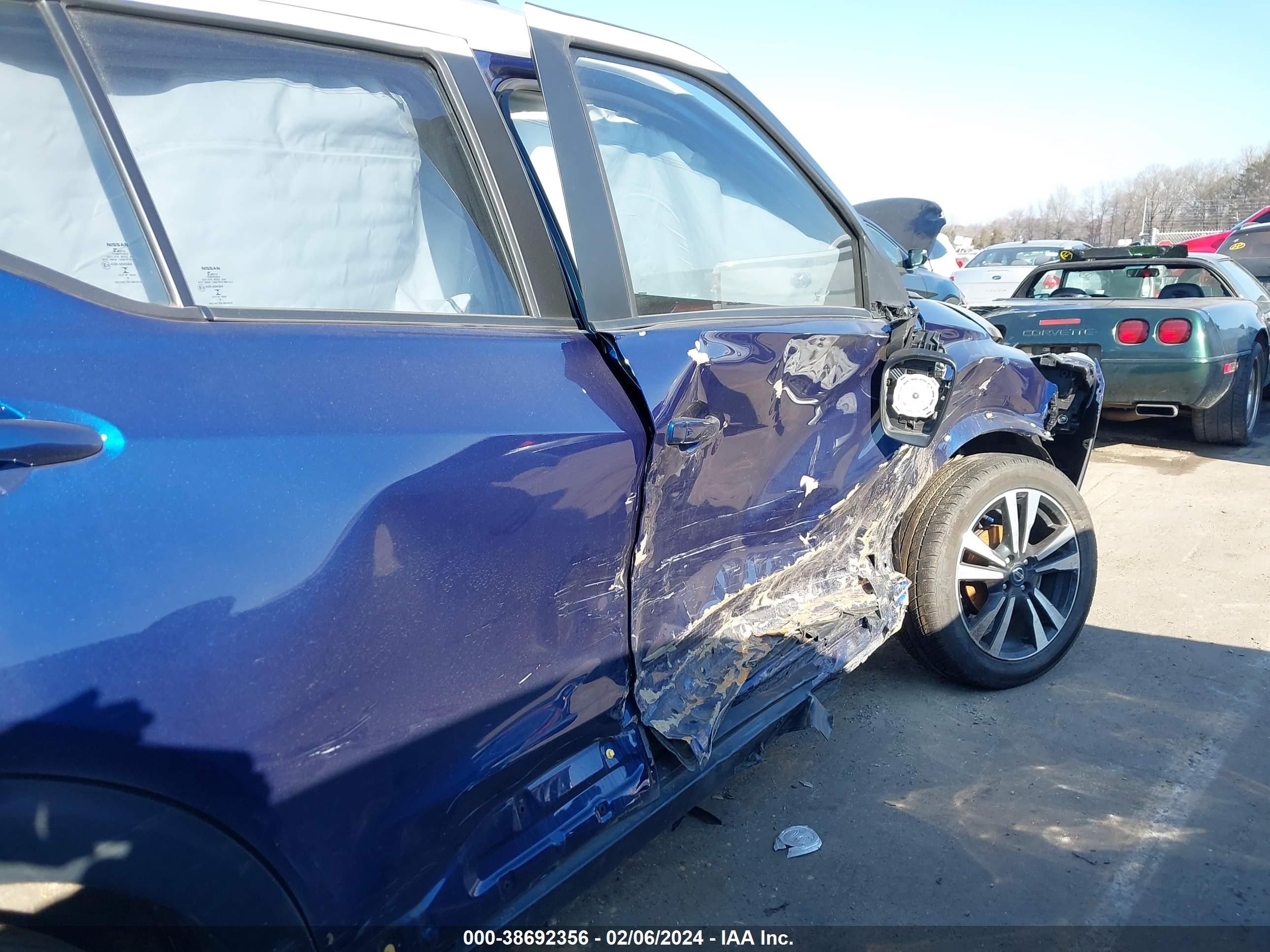 Photo 5 VIN: 3N1CP5CU9JL508639 - NISSAN KICKS 