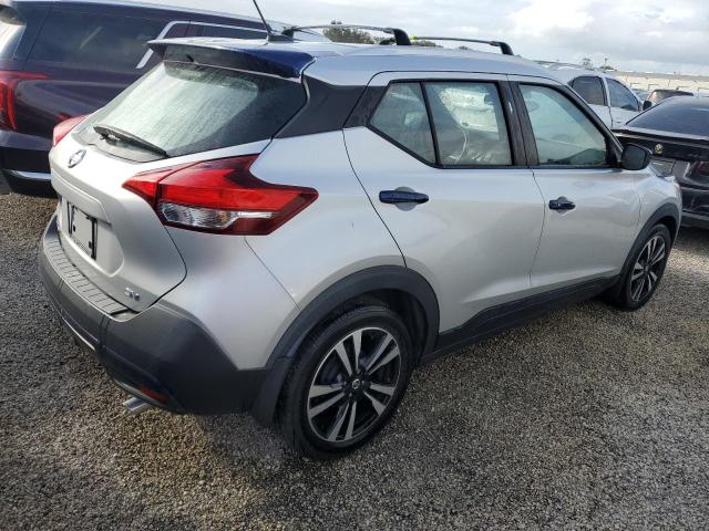 Photo 2 VIN: 3N1CP5CU9JL509130 - NISSAN KICKS S 