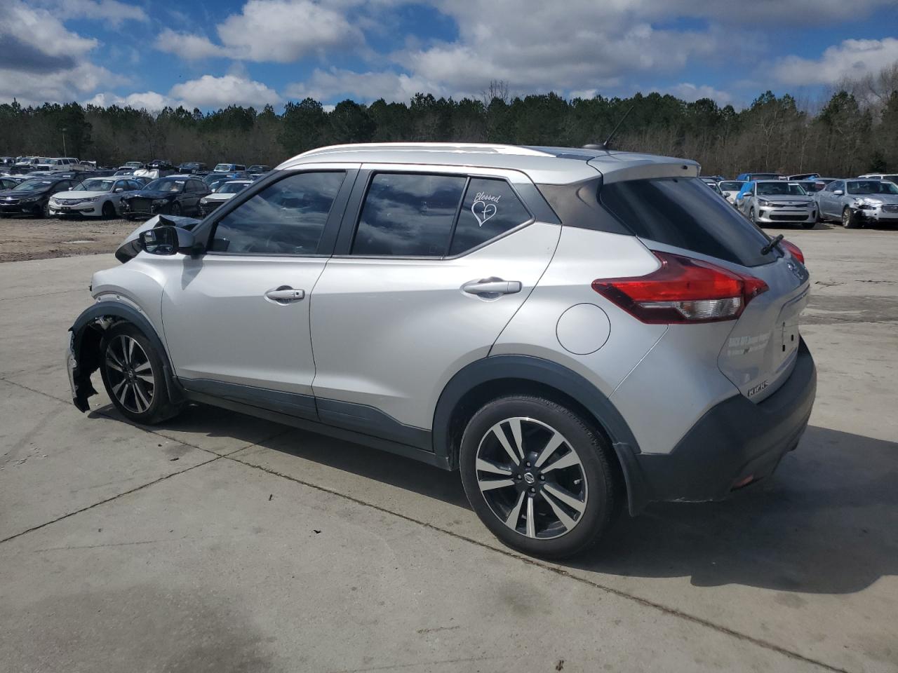 Photo 1 VIN: 3N1CP5CU9JL510388 - NISSAN KICKS 