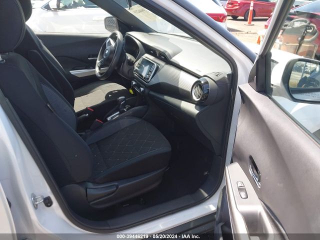 Photo 4 VIN: 3N1CP5CU9JL514876 - NISSAN KICKS 