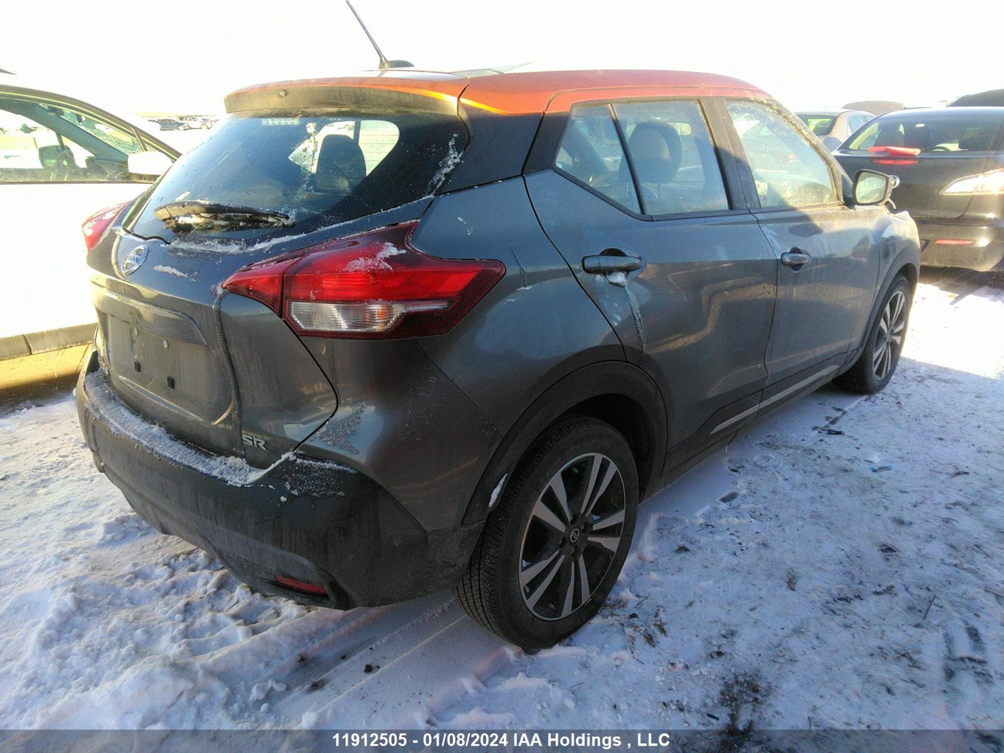 Photo 3 VIN: 3N1CP5CU9JL518913 - NISSAN KICKS 