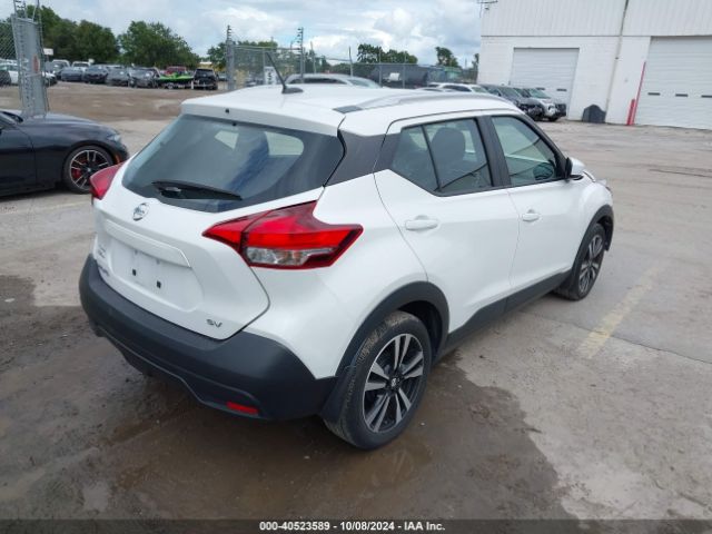 Photo 3 VIN: 3N1CP5CU9JL520693 - NISSAN KICKS 