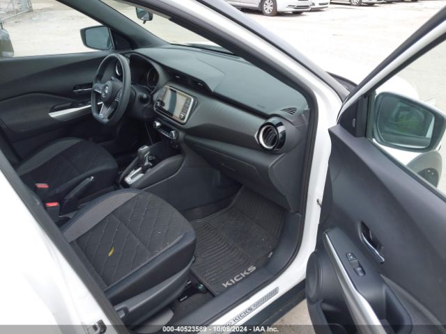 Photo 4 VIN: 3N1CP5CU9JL520693 - NISSAN KICKS 