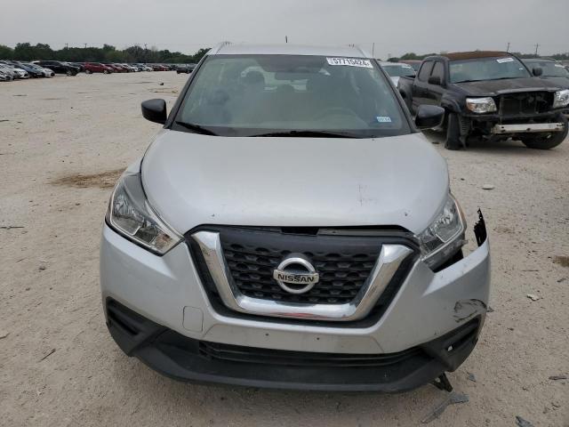 Photo 4 VIN: 3N1CP5CU9JL534982 - NISSAN KICKS 