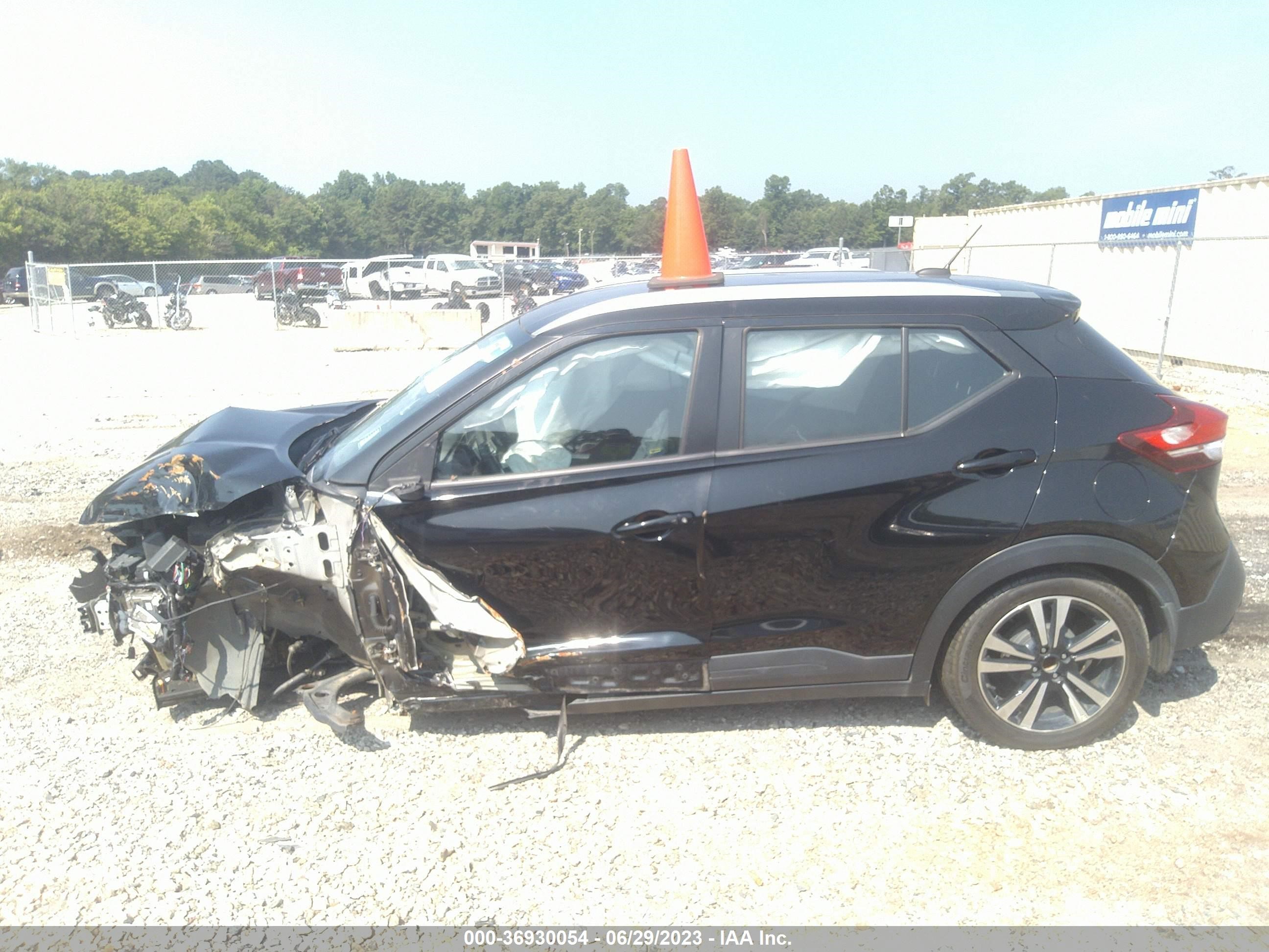 Photo 12 VIN: 3N1CP5CU9JL537526 - NISSAN KICKS 