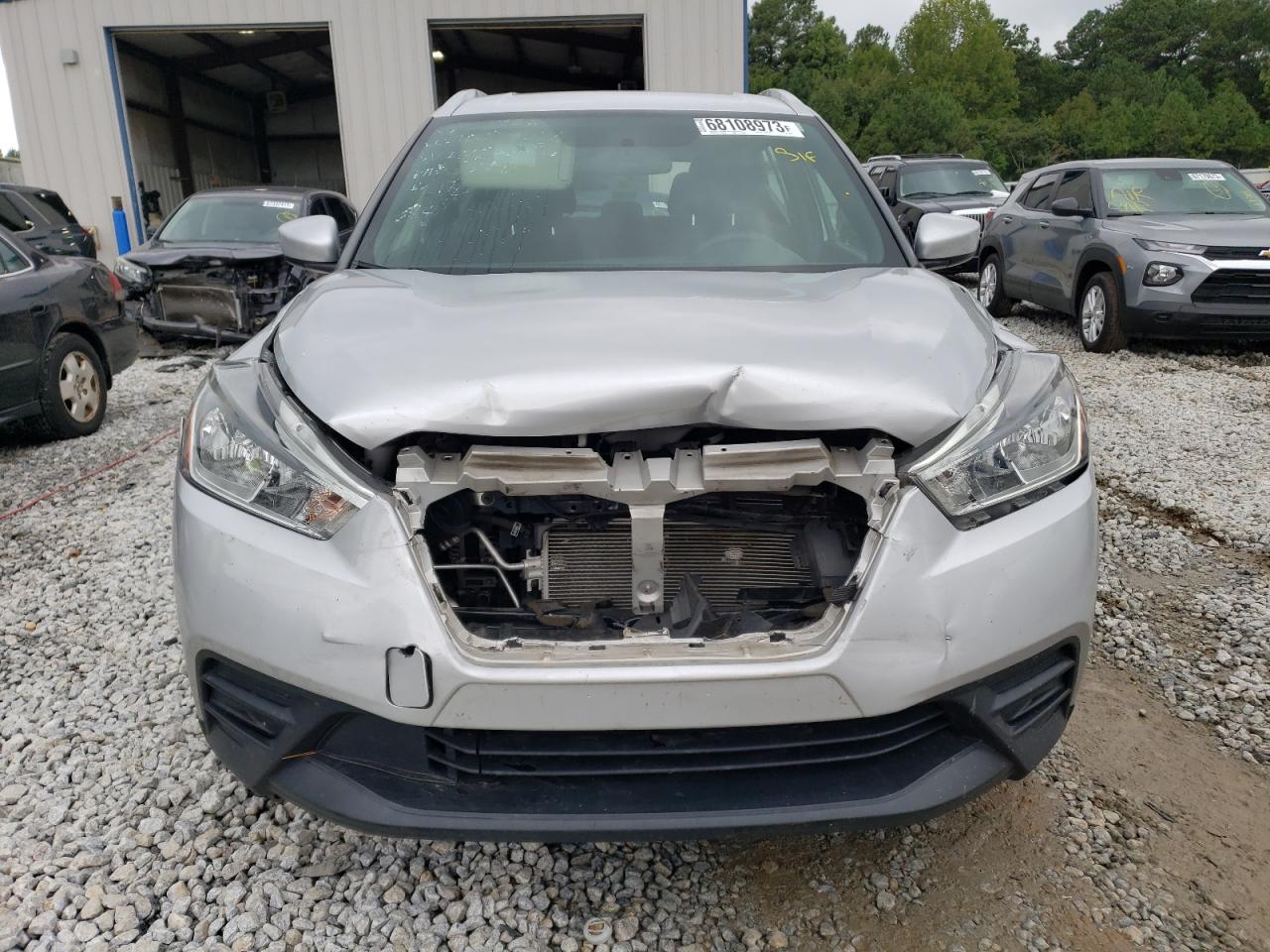 Photo 4 VIN: 3N1CP5CU9JL538272 - NISSAN KICKS 