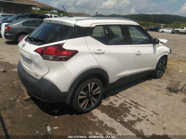 Photo 3 VIN: 3N1CP5CU9JL546632 - NISSAN KICKS 