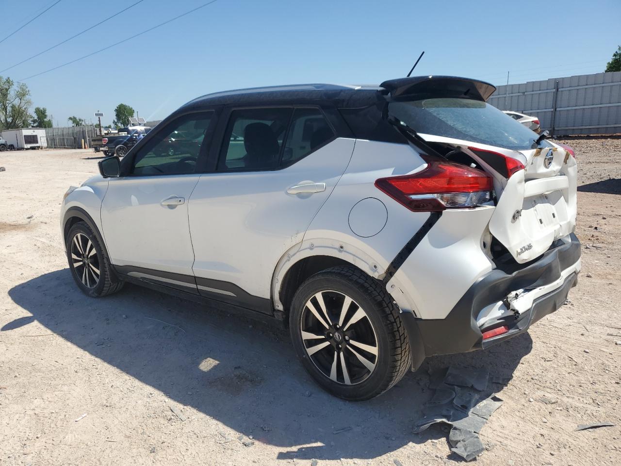 Photo 1 VIN: 3N1CP5CU9KL507489 - NISSAN KICKS 