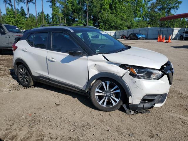 Photo 3 VIN: 3N1CP5CUXJL509525 - NISSAN KICKS 