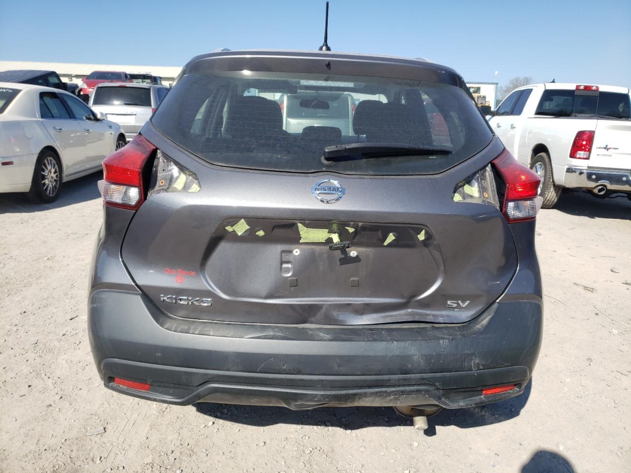 Photo 5 VIN: 3N1CP5CUXJL512909 - NISSAN KICKS 