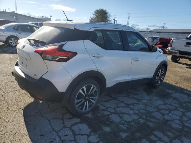 Photo 2 VIN: 3N1CP5CUXJL539995 - NISSAN KICKS S 