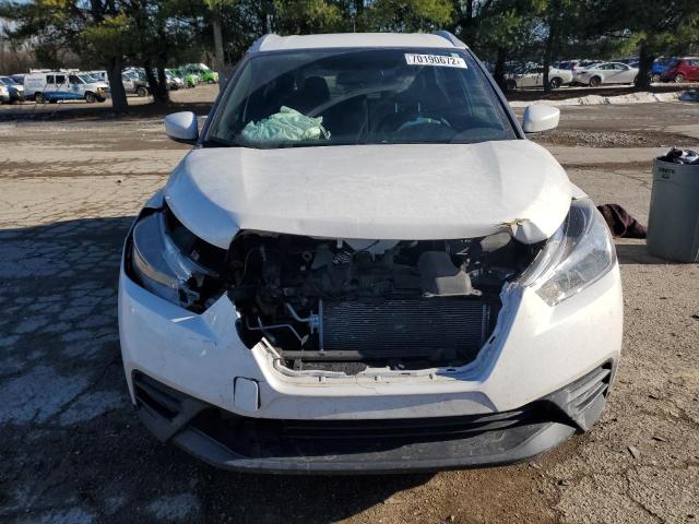 Photo 4 VIN: 3N1CP5CUXJL539995 - NISSAN KICKS S 