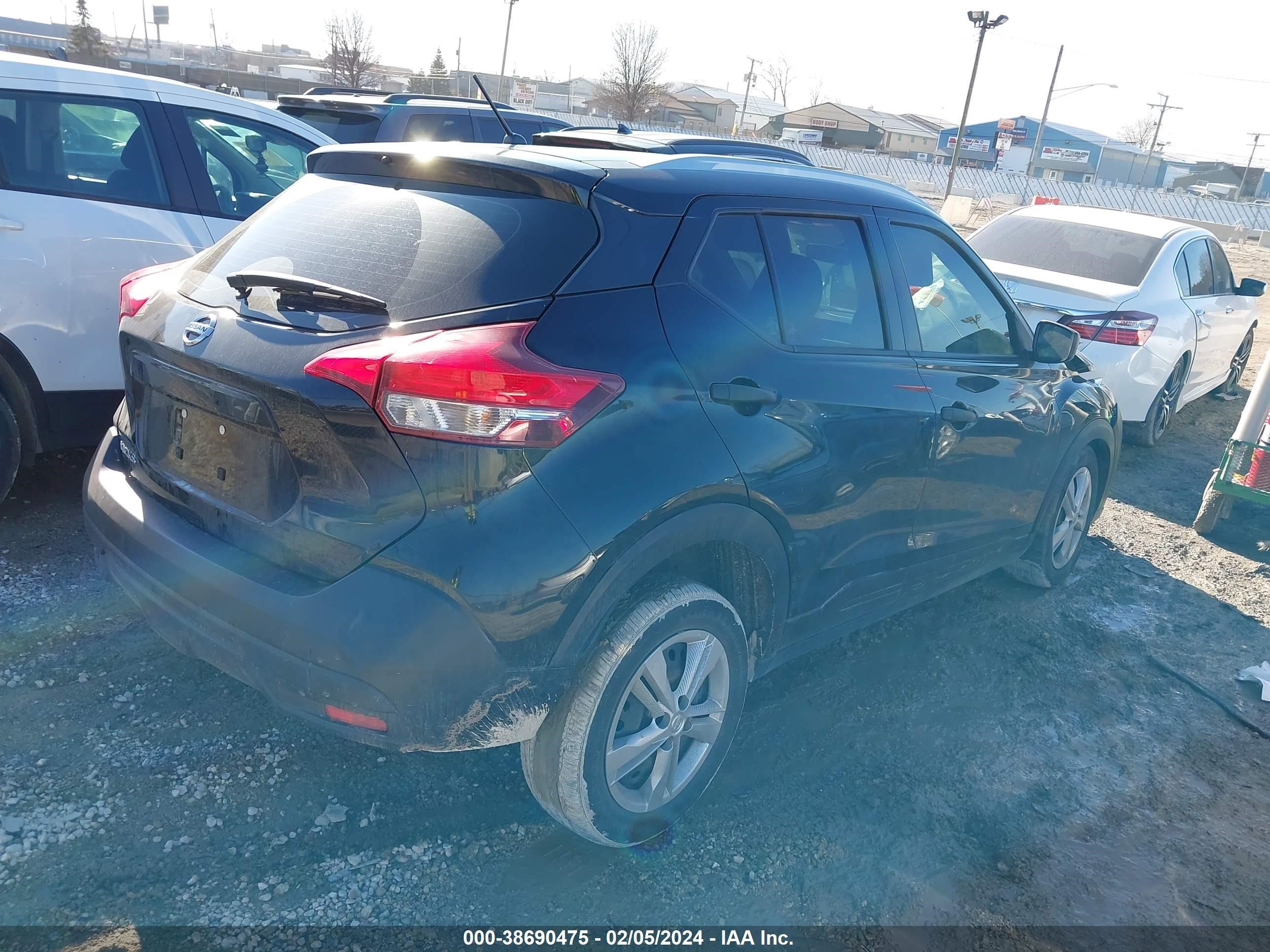 Photo 3 VIN: 3N1CP5CUXJL542881 - NISSAN KICKS 