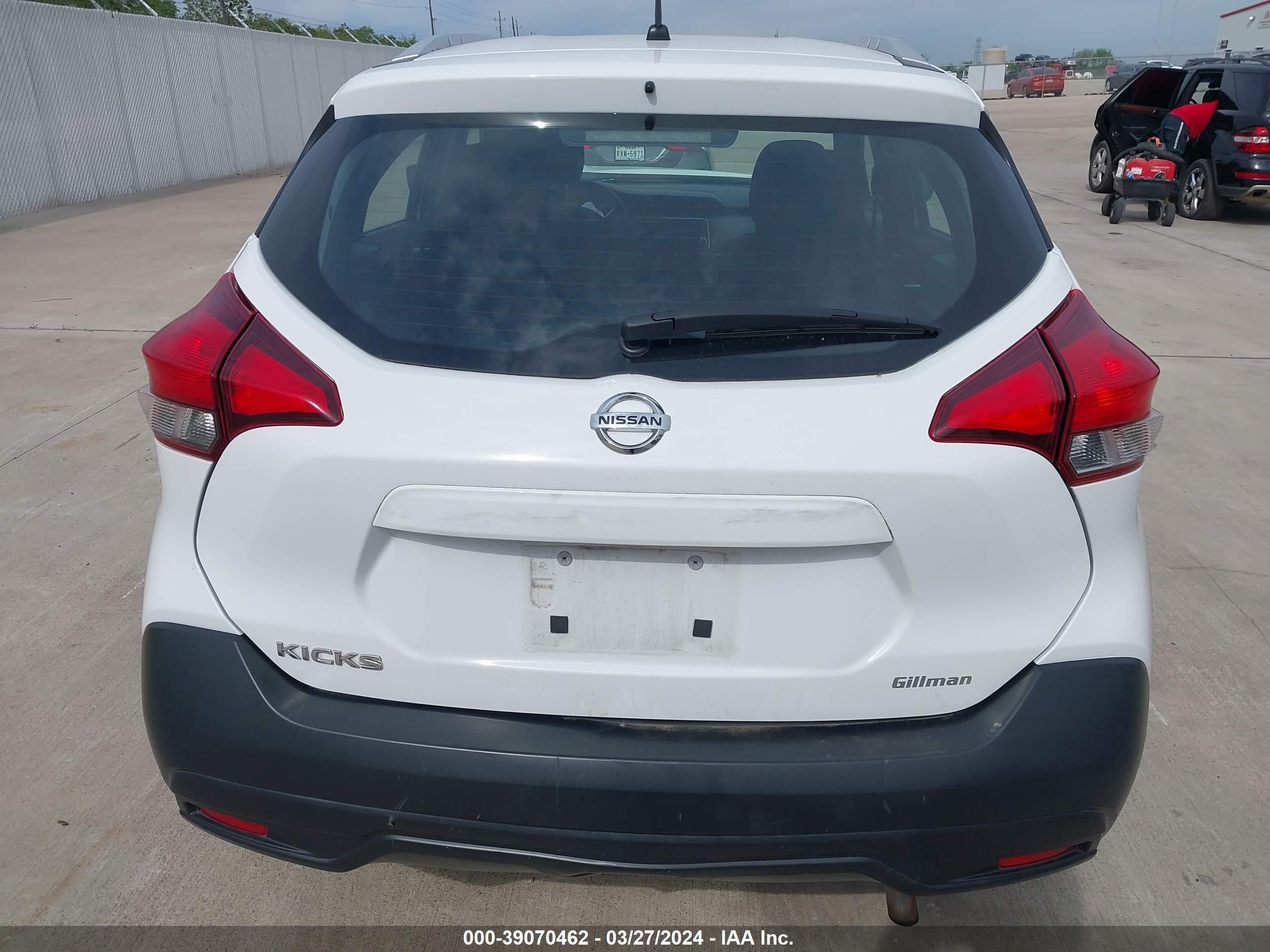 Photo 16 VIN: 3N1CP5CUXKL492811 - NISSAN KICKS 