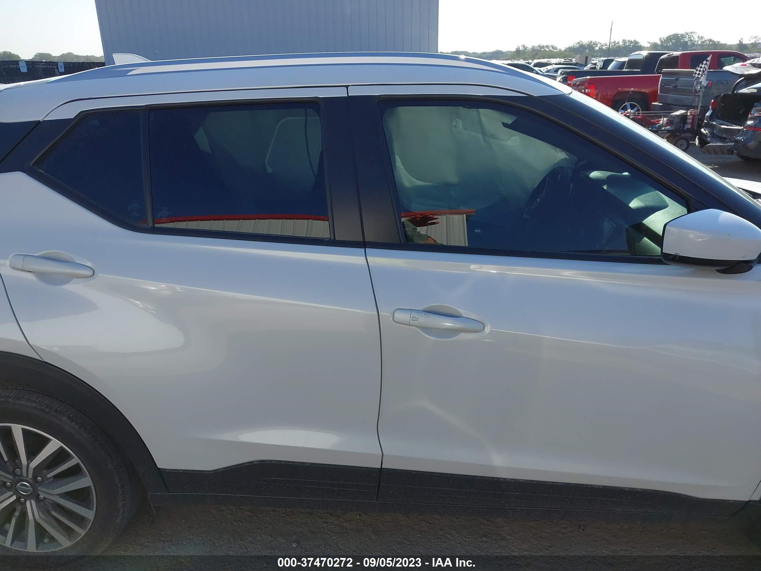 Photo 11 VIN: 3N1CP5CV0ML493638 - NISSAN KICKS 