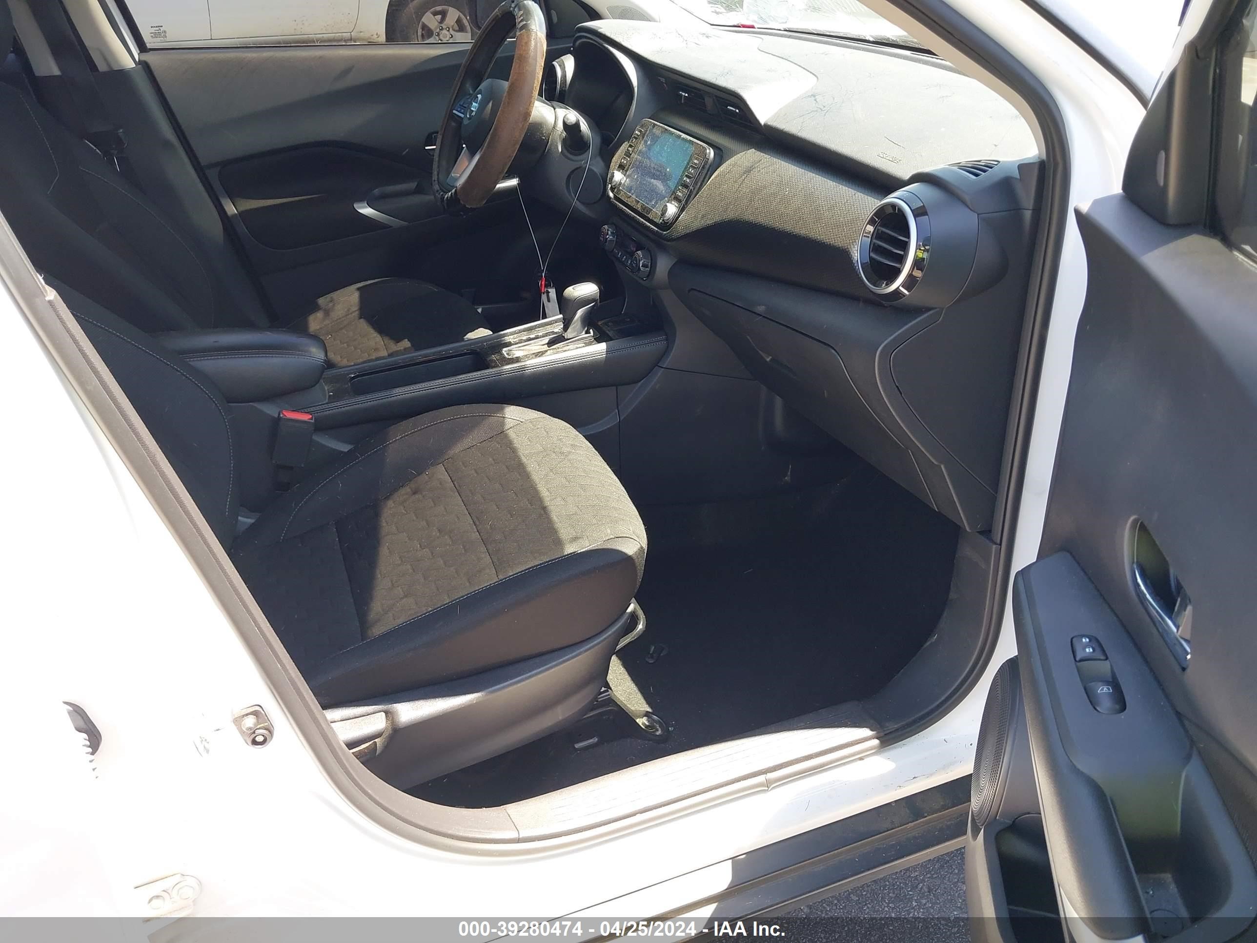 Photo 4 VIN: 3N1CP5CV0ML506582 - NISSAN KICKS 