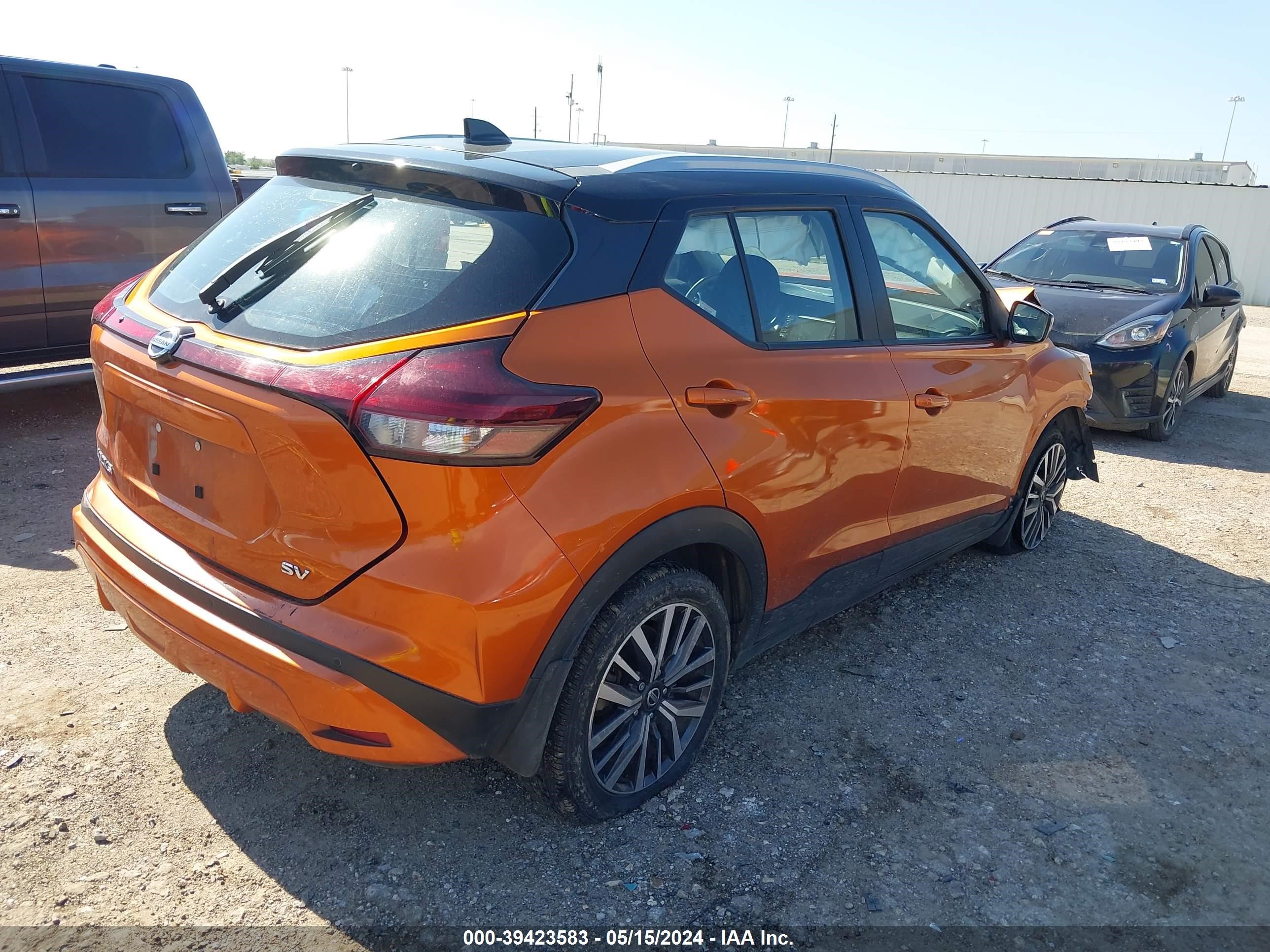 Photo 3 VIN: 3N1CP5CV0ML543793 - NISSAN KICKS 