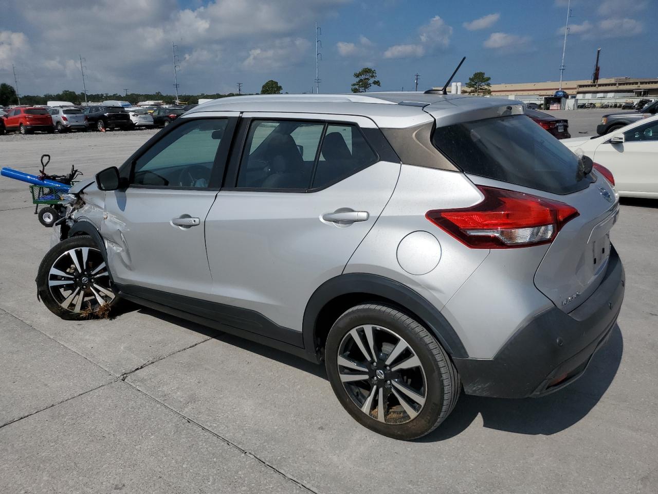 Photo 1 VIN: 3N1CP5CV1LL517461 - NISSAN KICKS 