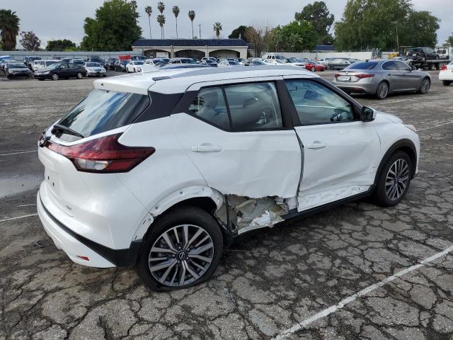 Photo 2 VIN: 3N1CP5CV1NL490930 - NISSAN KICKS SV 