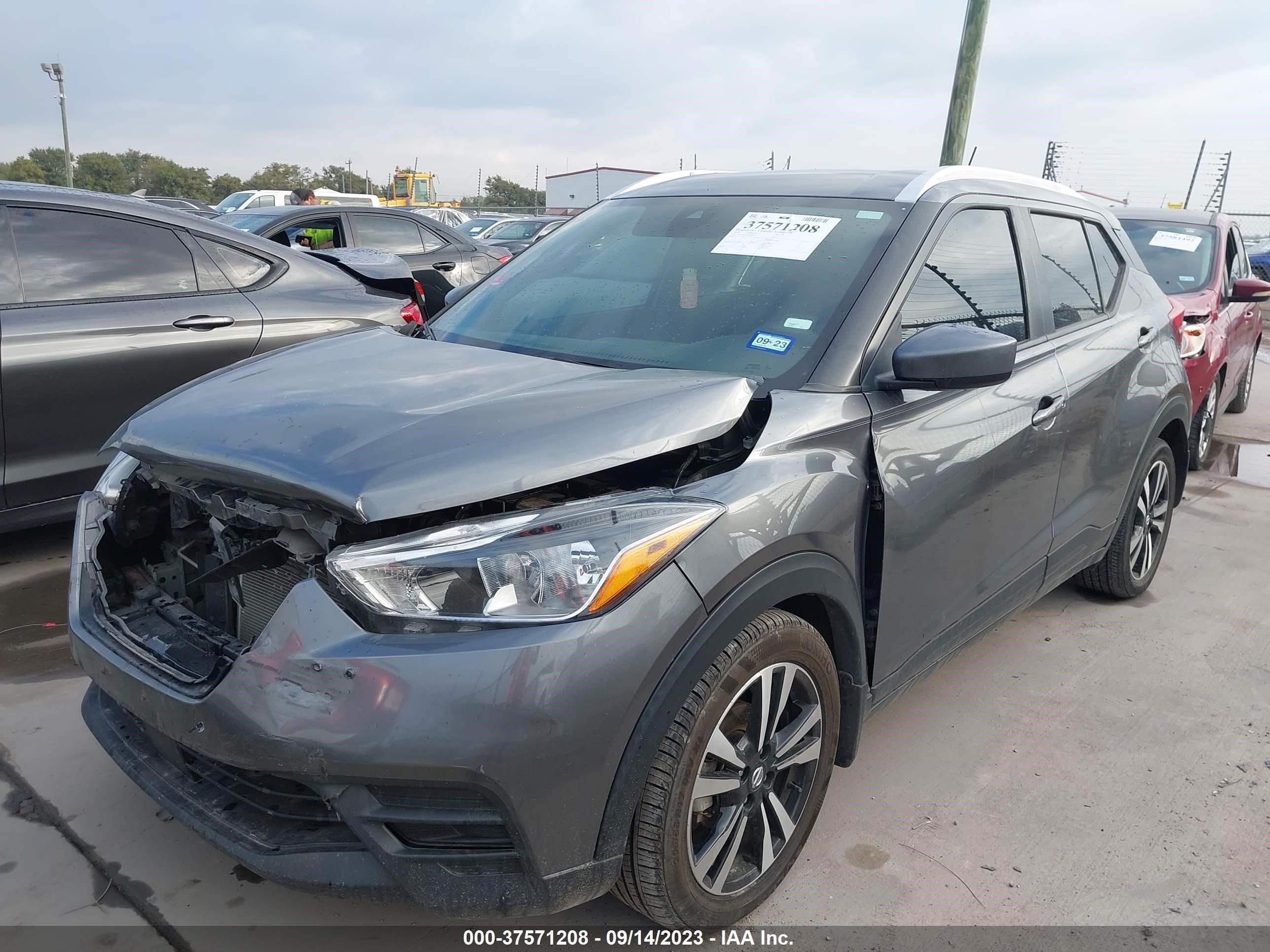 Photo 1 VIN: 3N1CP5CV2LL580102 - NISSAN KICKS 