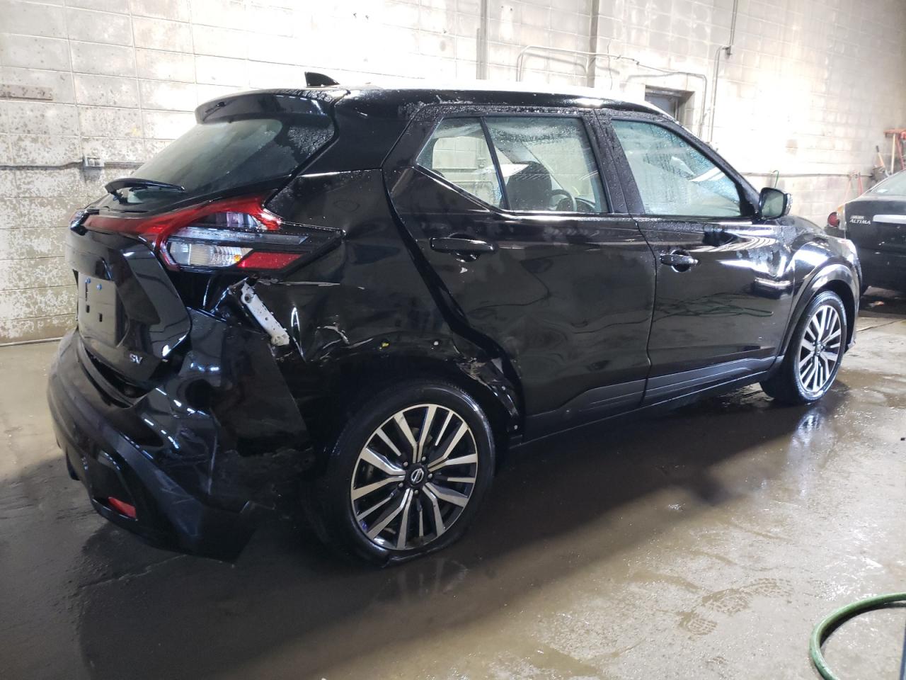 Photo 2 VIN: 3N1CP5CV2ML475691 - NISSAN KICKS 