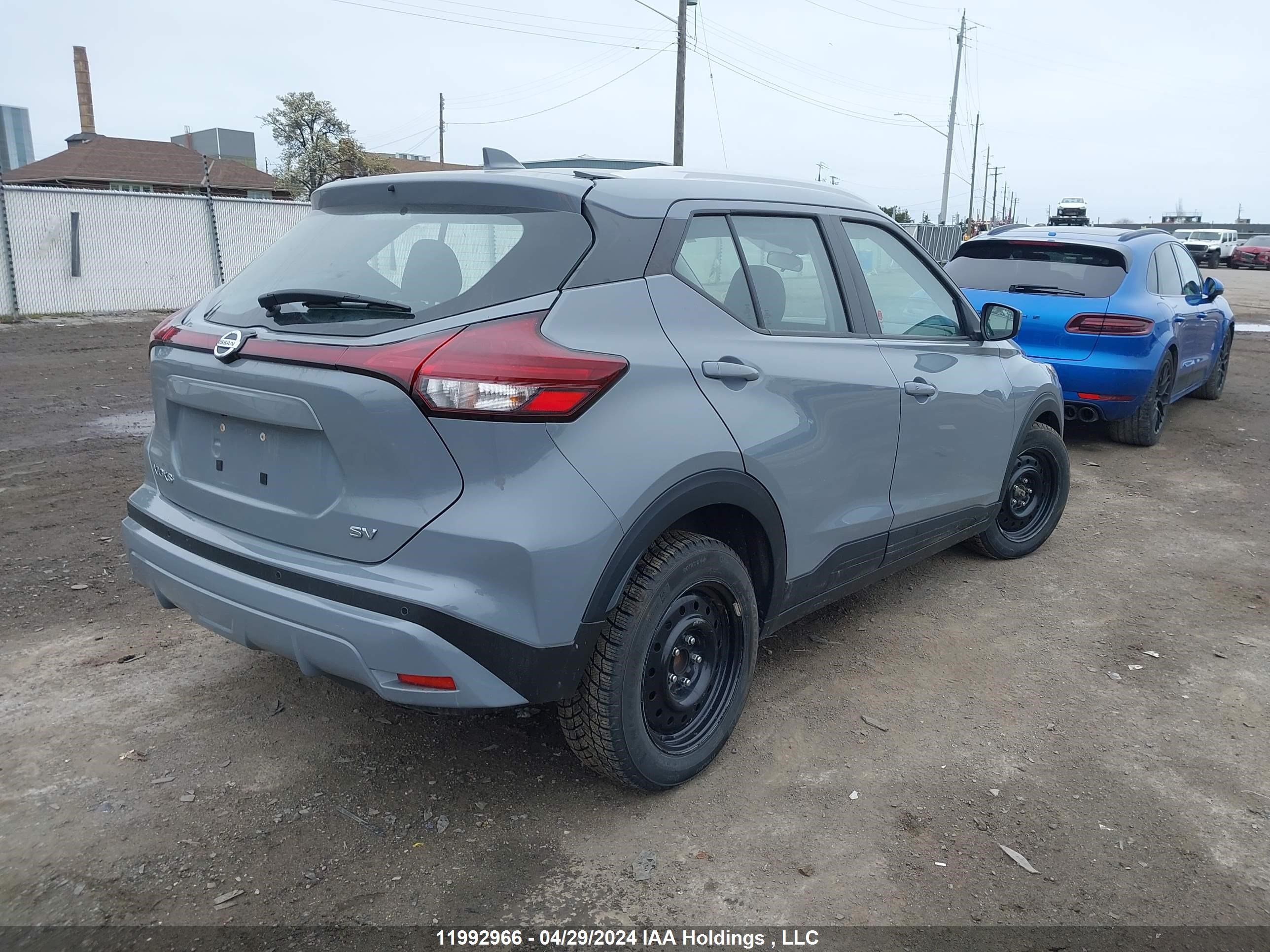 Photo 3 VIN: 3N1CP5CV2ML490336 - NISSAN KICKS 