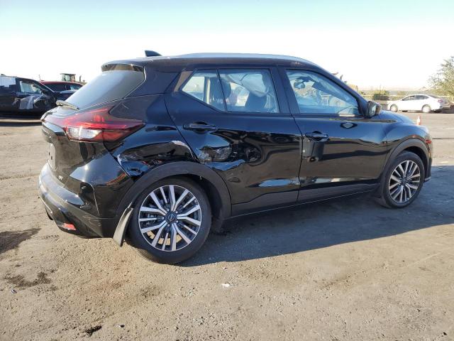 Photo 2 VIN: 3N1CP5CV2NL529802 - NISSAN KICKS SV 