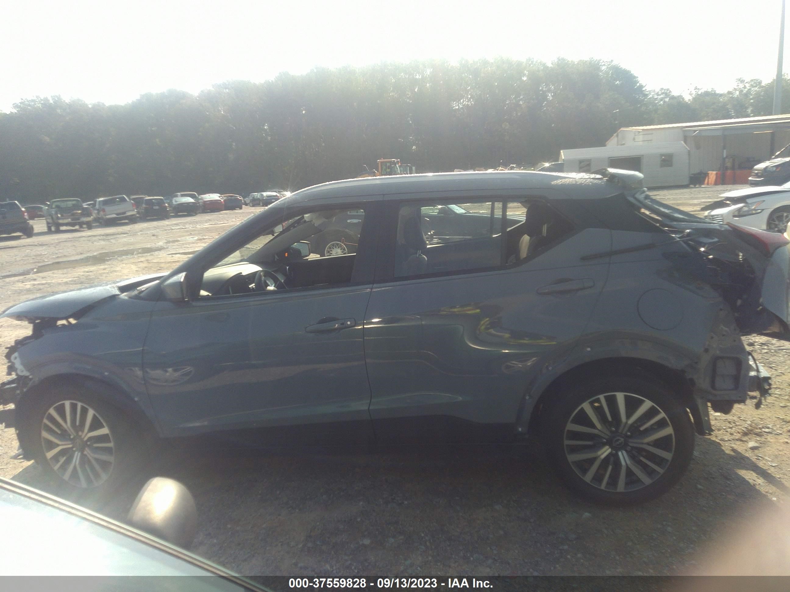 Photo 14 VIN: 3N1CP5CV2PL524828 - NISSAN KICKS 