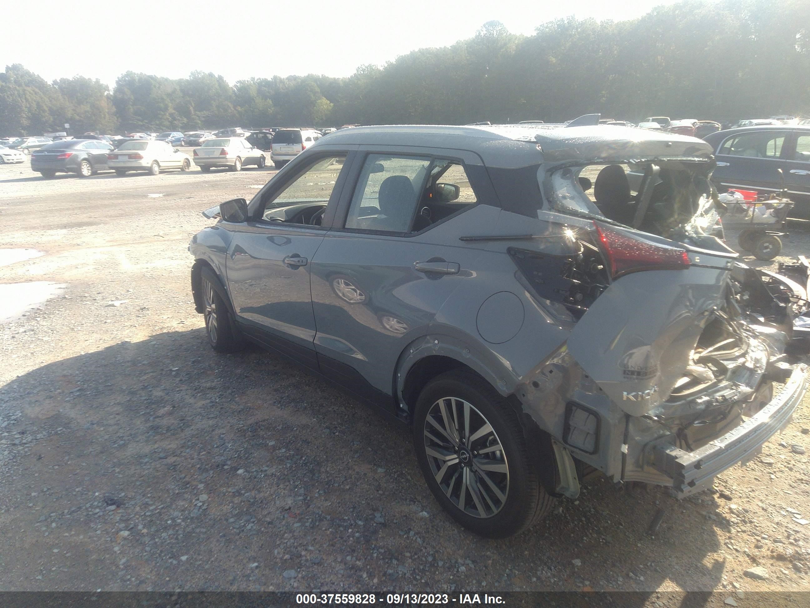 Photo 2 VIN: 3N1CP5CV2PL524828 - NISSAN KICKS 