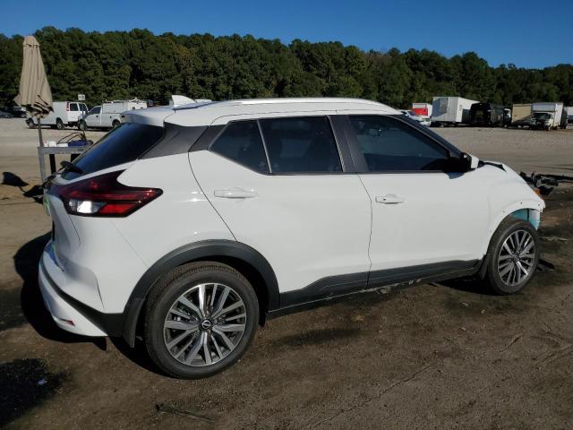 Photo 2 VIN: 3N1CP5CV2RL575362 - NISSAN KICKS SV 