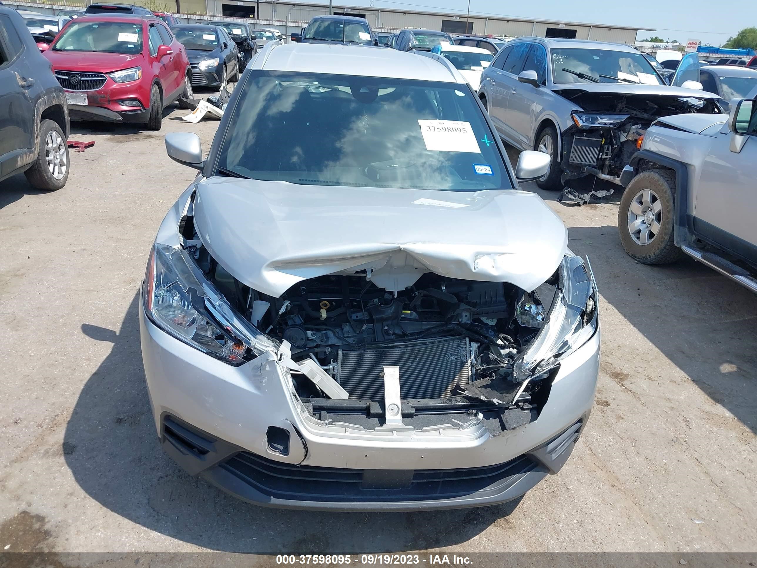 Photo 11 VIN: 3N1CP5CV3LL491851 - NISSAN KICKS 