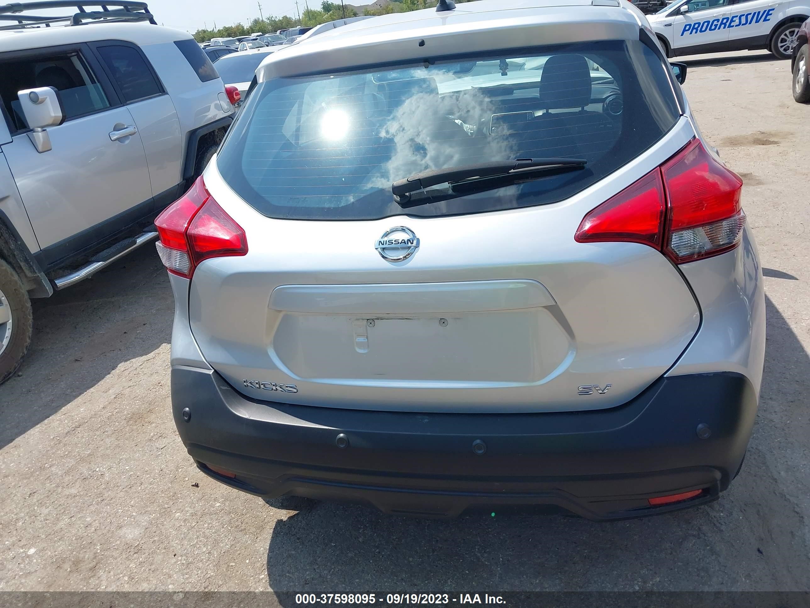 Photo 15 VIN: 3N1CP5CV3LL491851 - NISSAN KICKS 