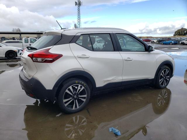 Photo 2 VIN: 3N1CP5CV3LL503805 - NISSAN KICKS SV 