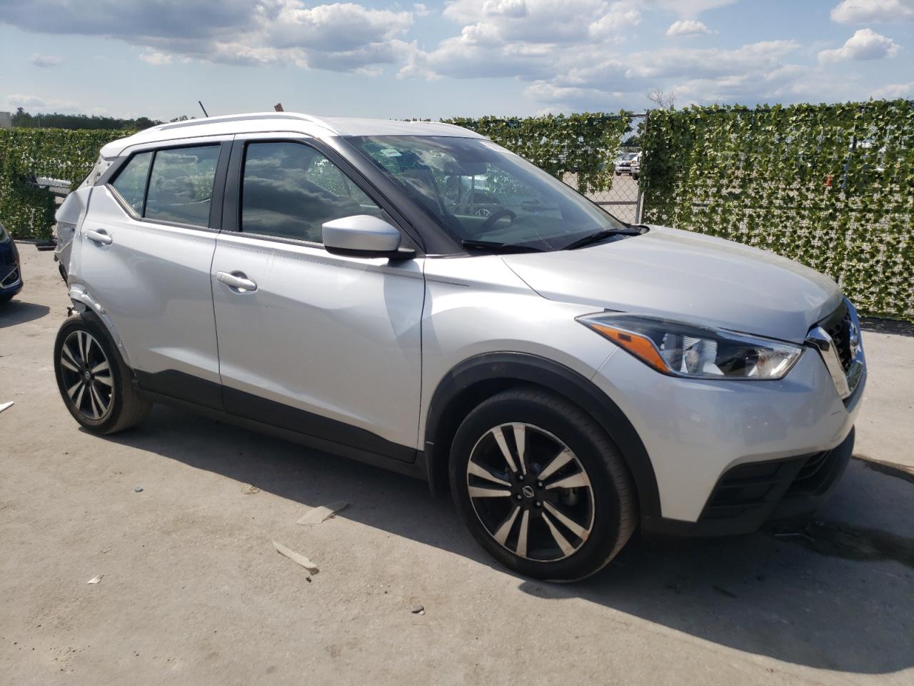 Photo 3 VIN: 3N1CP5CV3LL523939 - NISSAN KICKS 