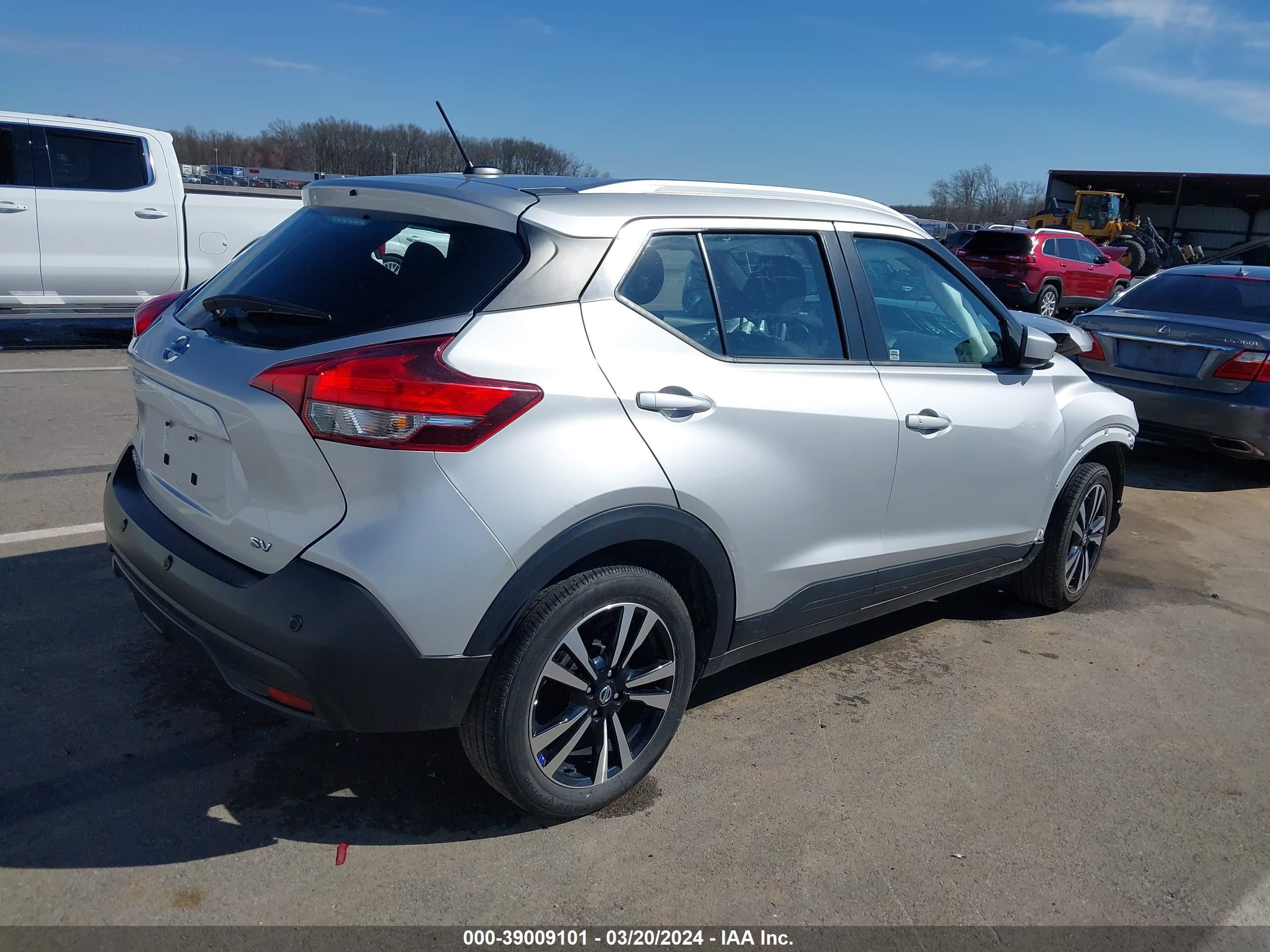 Photo 3 VIN: 3N1CP5CV3LL528218 - NISSAN KICKS 