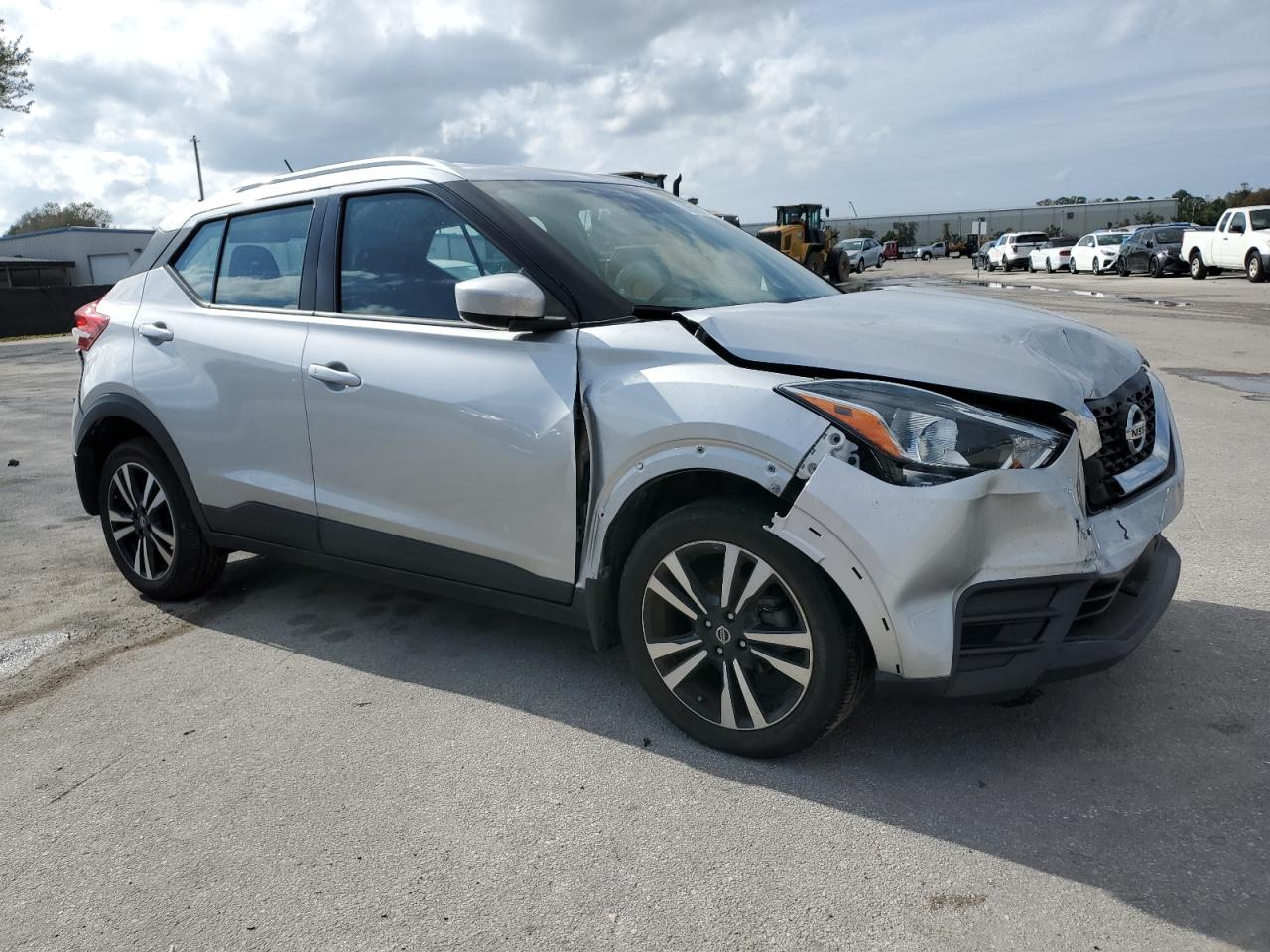 Photo 3 VIN: 3N1CP5CV3LL538134 - NISSAN KICKS 