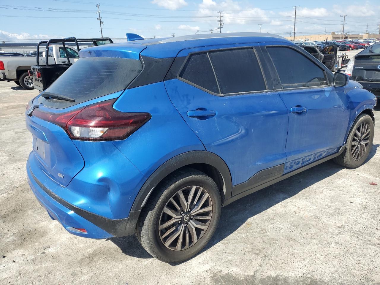 Photo 2 VIN: 3N1CP5CV3ML481807 - NISSAN KICKS 