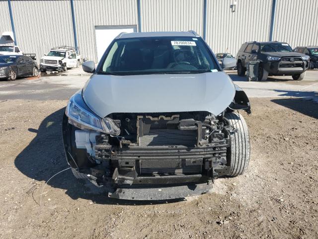 Photo 4 VIN: 3N1CP5CV3ML558868 - NISSAN KICKS SV 