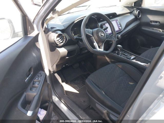 Photo 4 VIN: 3N1CP5CV3PL572399 - NISSAN KICKS 