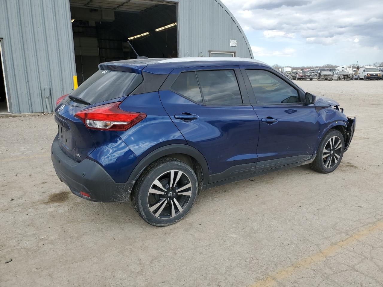 Photo 2 VIN: 3N1CP5CV4LL518989 - NISSAN KICKS 