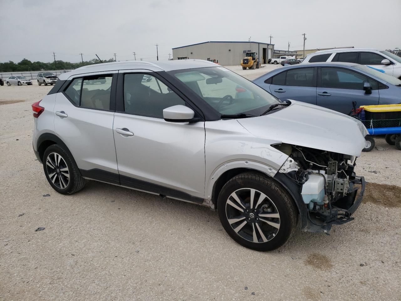 Photo 3 VIN: 3N1CP5CV5LL517236 - NISSAN KICKS 