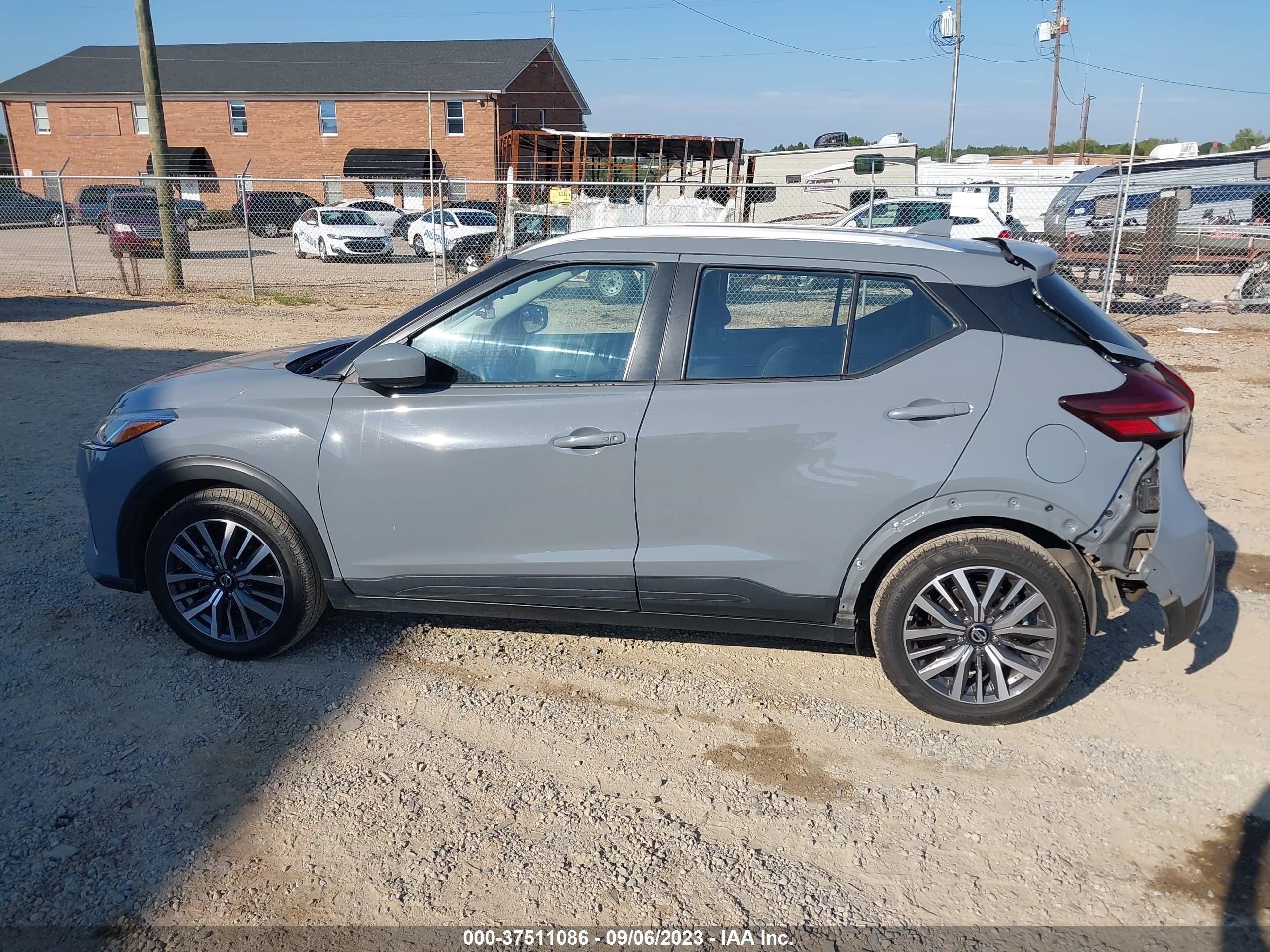 Photo 13 VIN: 3N1CP5CV5ML469142 - NISSAN KICKS 