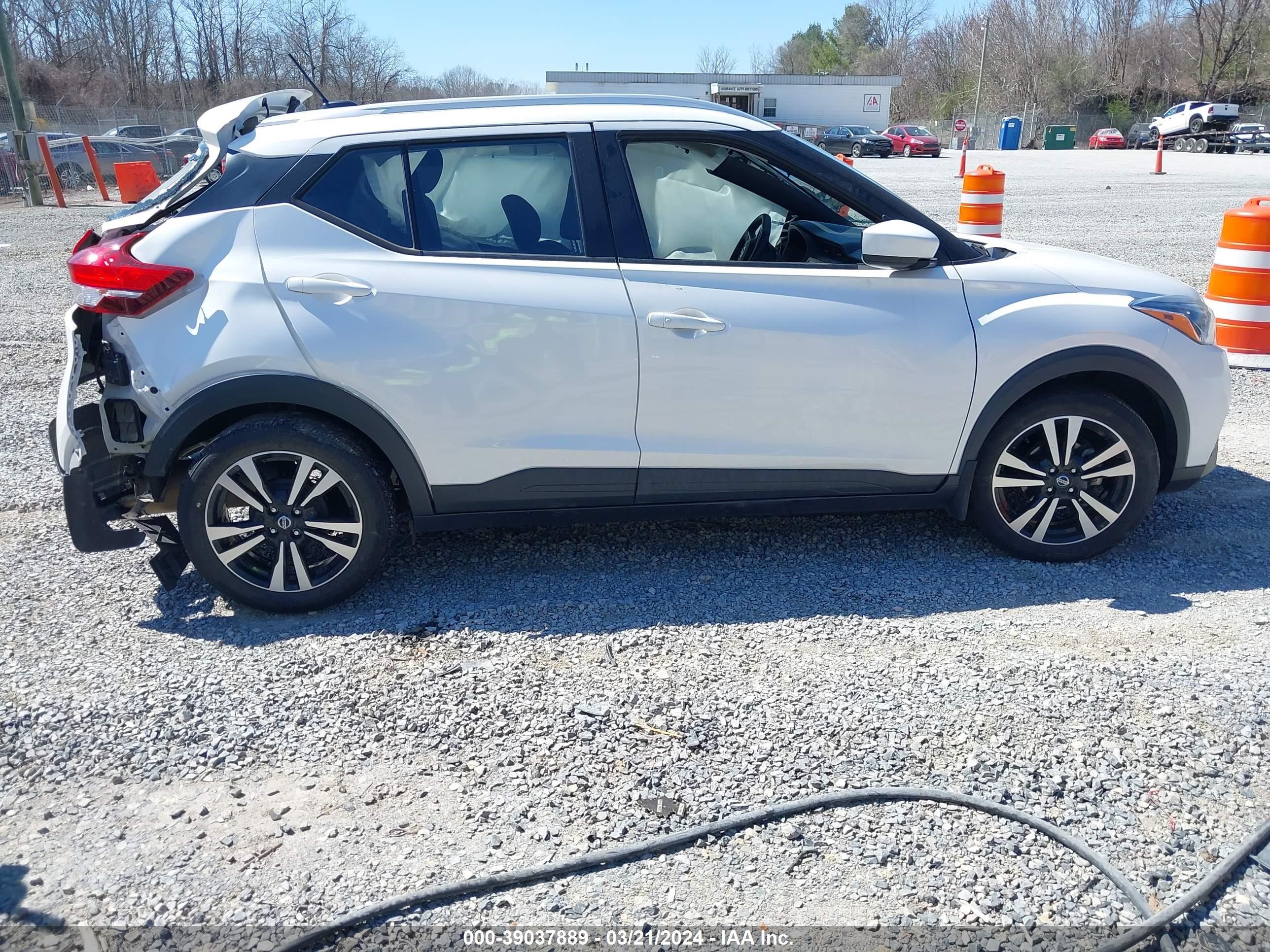 Photo 11 VIN: 3N1CP5CV6LL573380 - NISSAN KICKS 