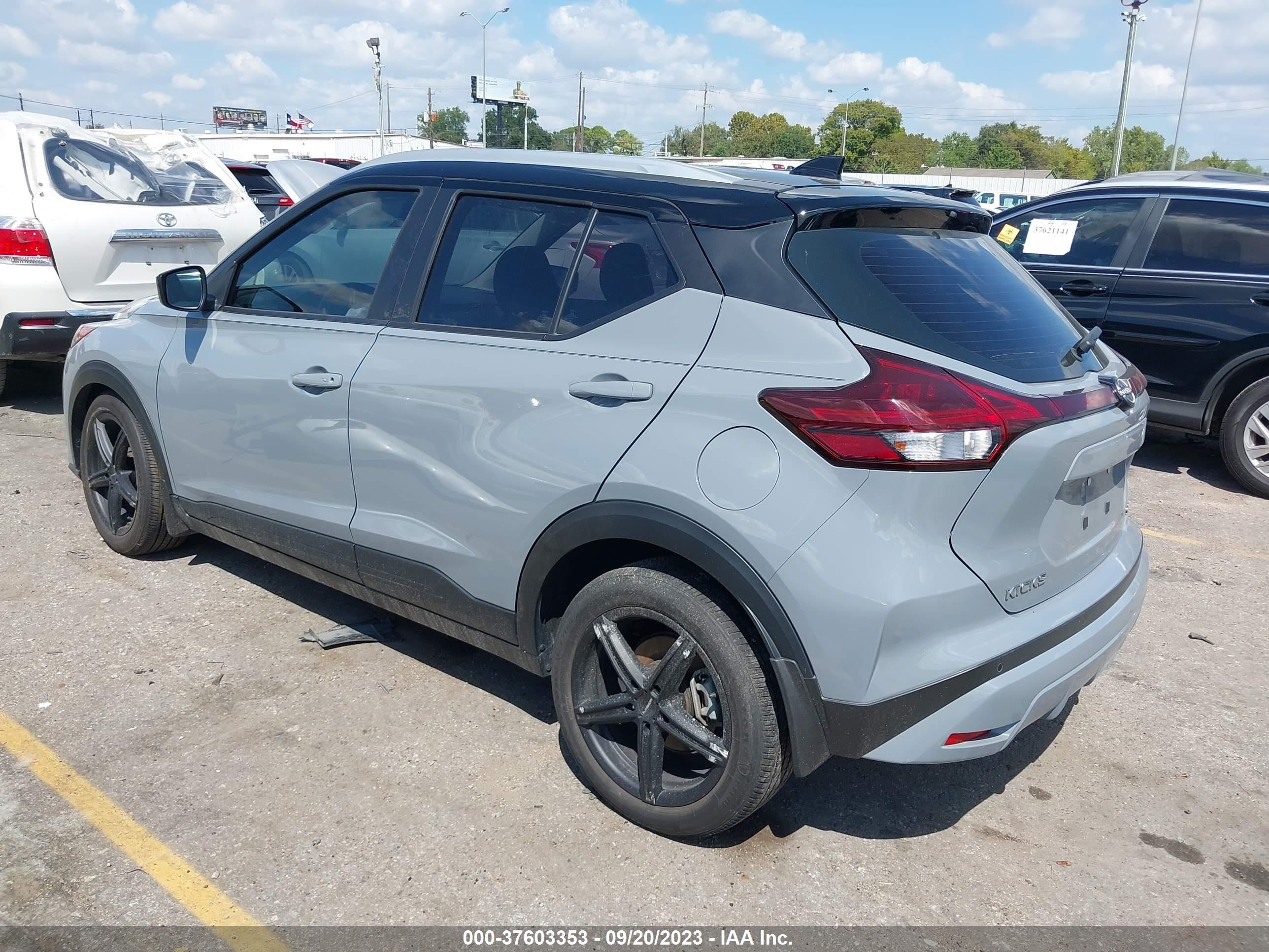 Photo 2 VIN: 3N1CP5CV6NL502957 - NISSAN KICKS 