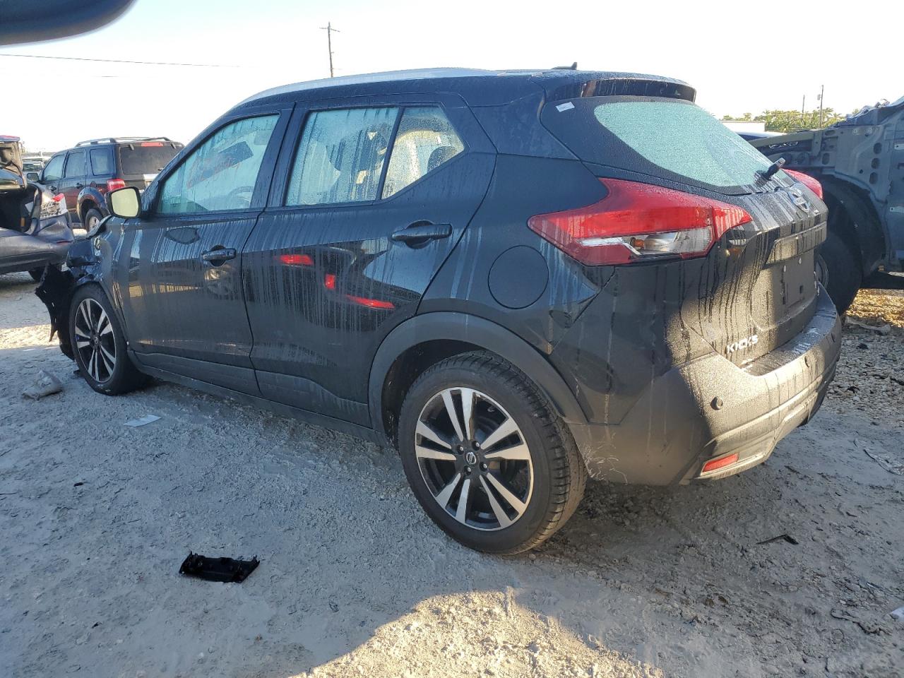 Photo 1 VIN: 3N1CP5CV7LL498415 - NISSAN KICKS 