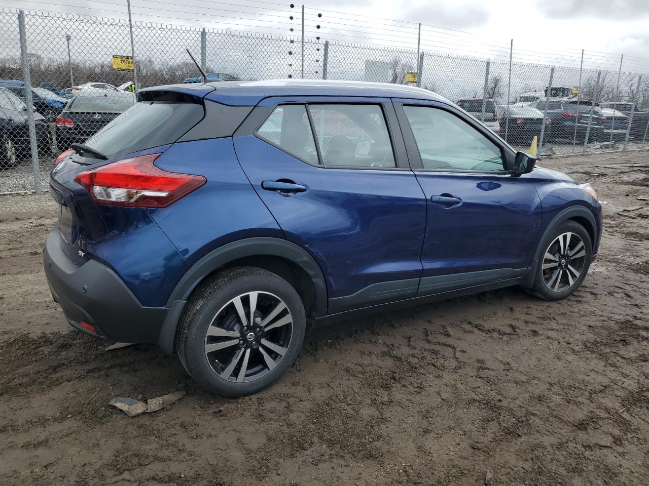 Photo 2 VIN: 3N1CP5CV7LL562713 - NISSAN KICKS 