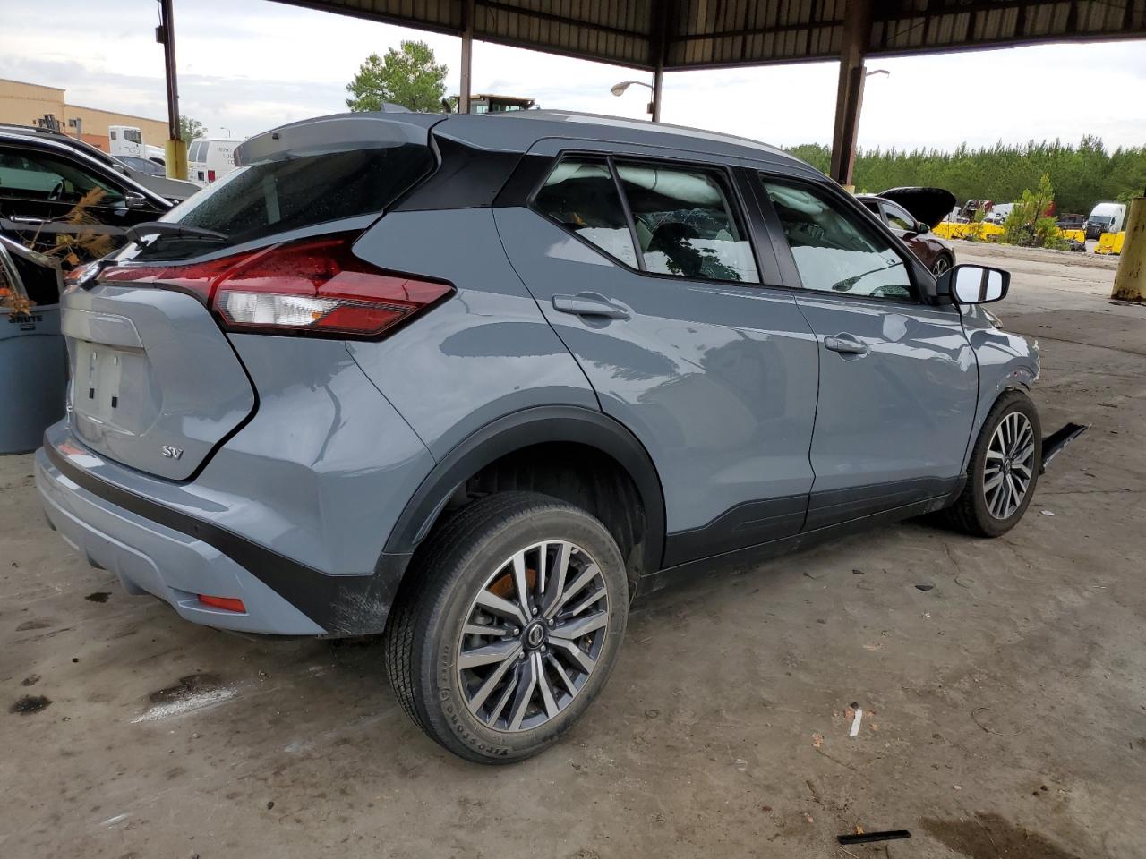 Photo 2 VIN: 3N1CP5CV7ML530572 - NISSAN KICKS 